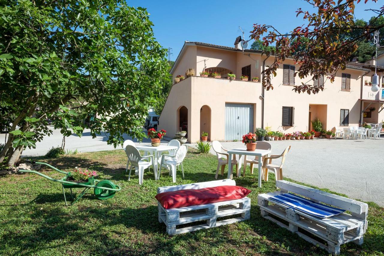 Cottoni Natural Space Valtopina Exterior photo
